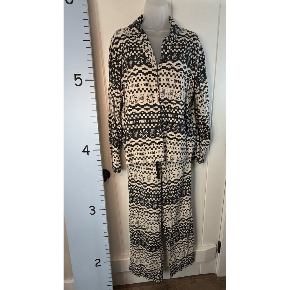 PINK Victoria's Secret Black White Check 2PC‎ Pajama Set Medium Logo Casual